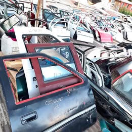 Puerta pelada chevrolet luv 2.3 año:1995