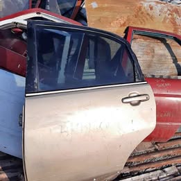 Puerta suzuki aéreo año:2005