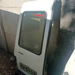 Puerta trasera fiat fiorino año:2009