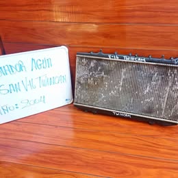 Radiador Nissan v-16 twimcan año:2004