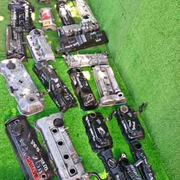 Tapa de válvulas Nissan v-16 twimcan año:2004