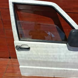 Vidrio de puerta copiloto Fiat fiorino 1.3 faire:2009