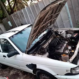 Vidrio de puerta Nissan v-16 twimcan año:2000