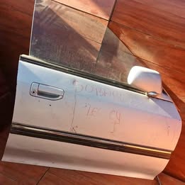 Vidrio de puerta subaru legacy año:1995