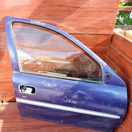 Vidrio puerta chevrolet corsa 1.6 año:2005