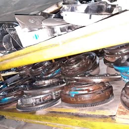 Volante de inercia con su prensa chevrolet spark 1.0 año:2009