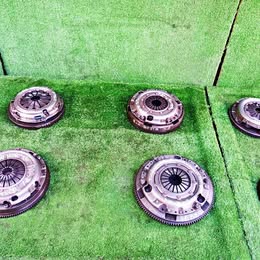 Volante de inercia con su prensa kia k-2.4 año:1995