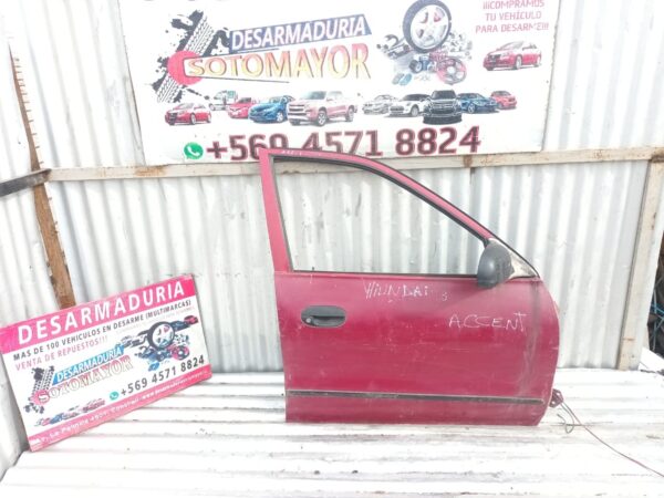 puerta copiloto Hyundai accent 1998