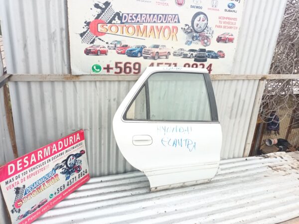 puerta Hyundai elantra 1996