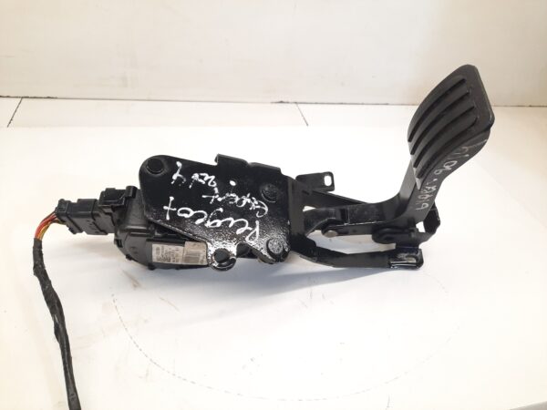 pedal de aceleracion peugeot Expert 2014