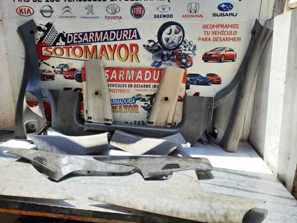 plasticos interiores Chevrolet sail 1.4 2014