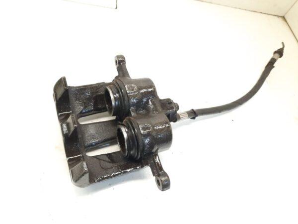 caliper lado derecho Nissan d21 1997
