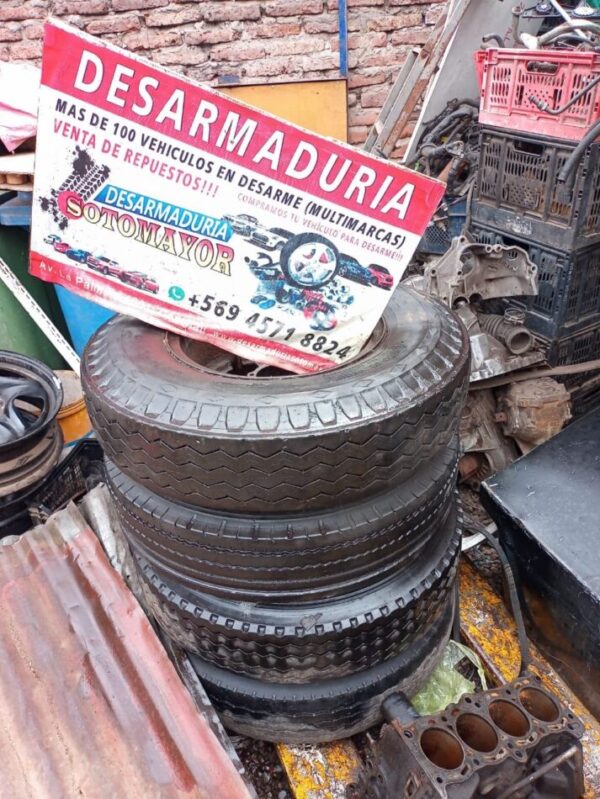ruedas camion kia k 3.6 1996 ($30.000 cada una $100.000 x las 4 )