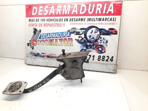pedal Nissan v16 twimcan 2003