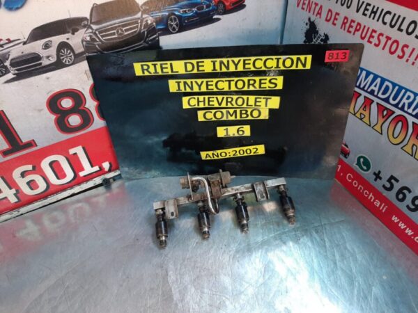 Riel con inyectores chevrolet combo van 1.6 año:2004