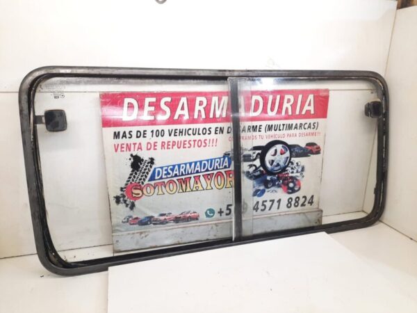 ventana lateral kia besta año:1998