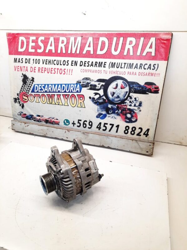 Alternador Nissan versa año:2014