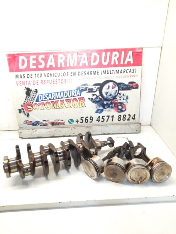 pistones con su biela chevrolet corsa 1.6 año:2002 (cada uno)