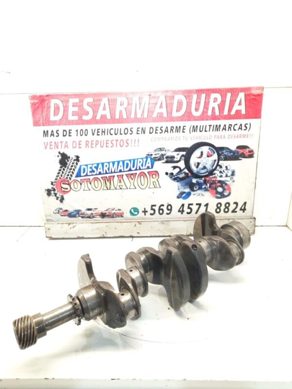 cigueñal Nissan d-21 2.4 año:1998