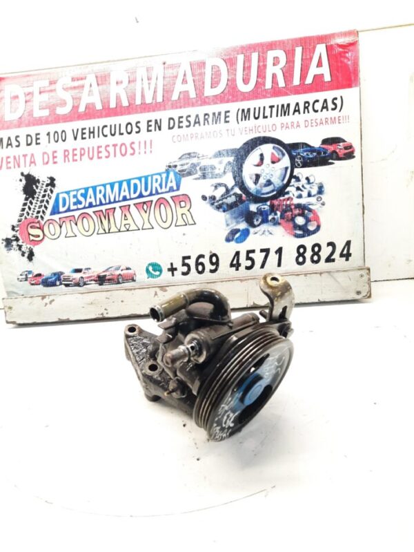 bomba de dirección mazda 323 año:1994