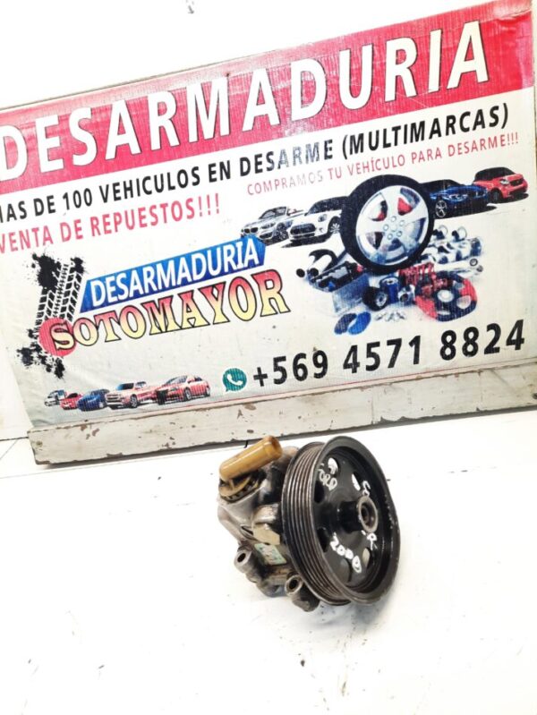 bomba de dirección Ford courier año:2008