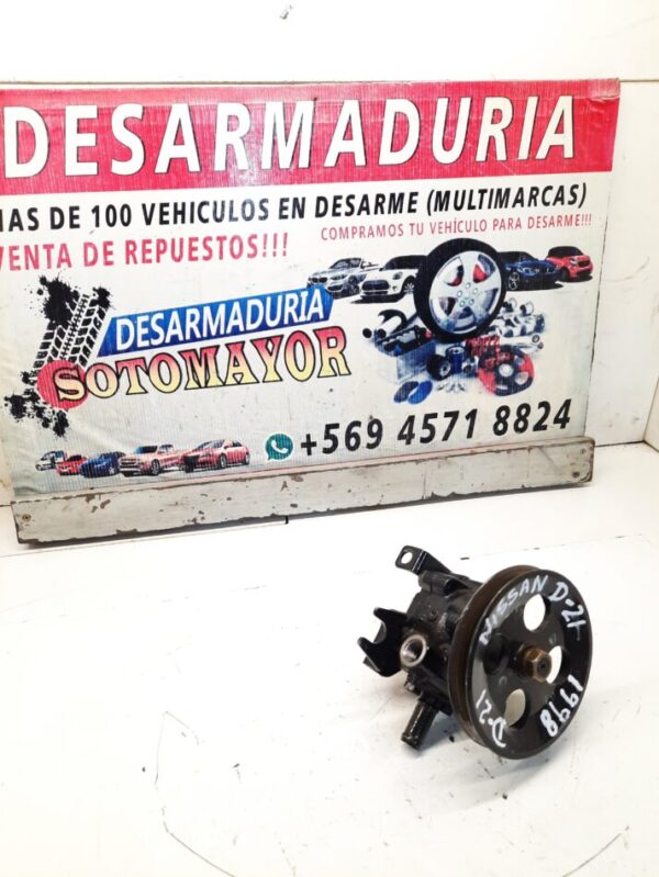 bomba de dirección Nissan D-21 2.4 año:1998