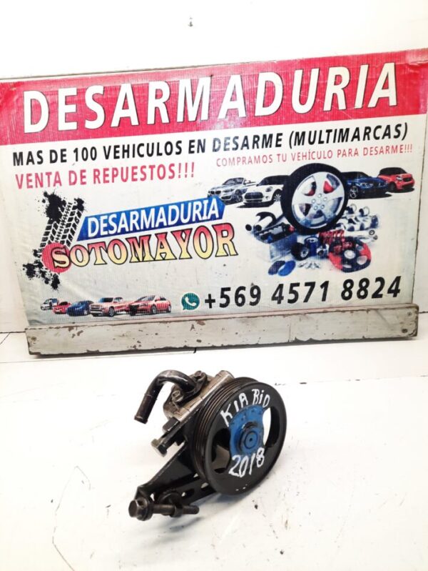bomba de dirección kia Río año:2018