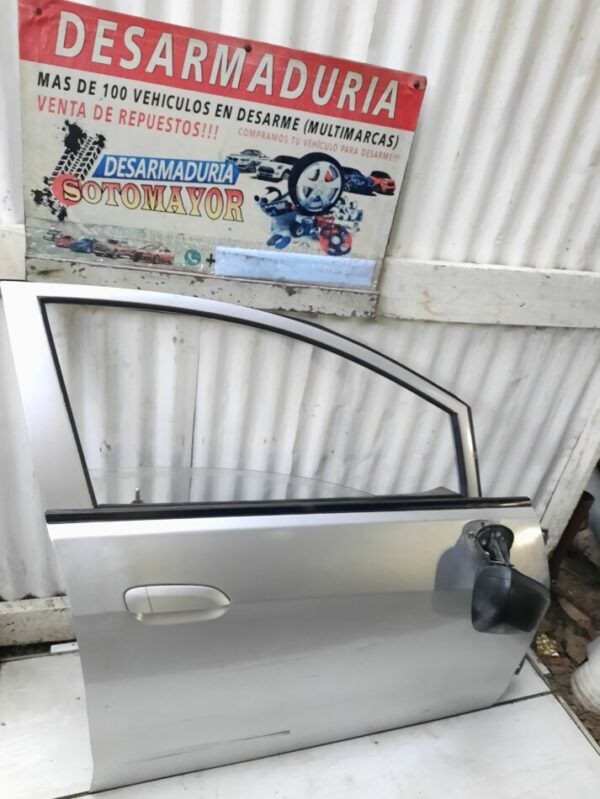 vidrio puerta copiloto chevrolet sail 1.4 año:2015