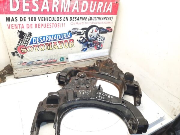 bandejas daihatsu feroza año:1995