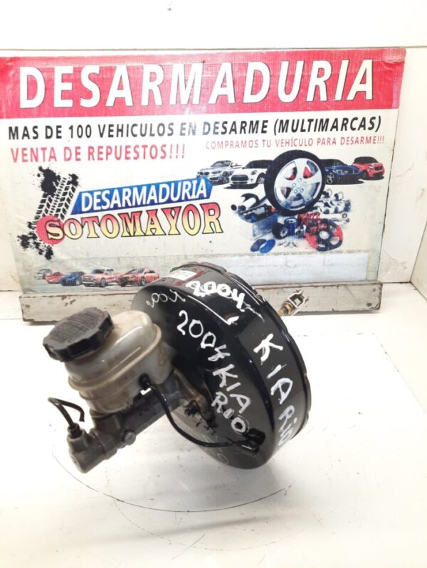 servo de frenos kia Río año:2004