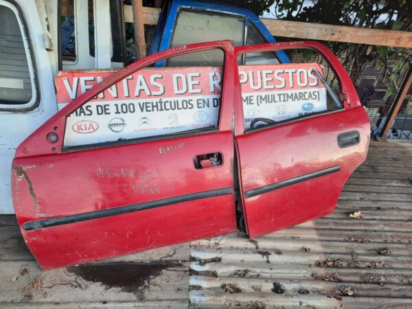 2 puertas chevrolet corsa 1.6 (para pintura )año:2005