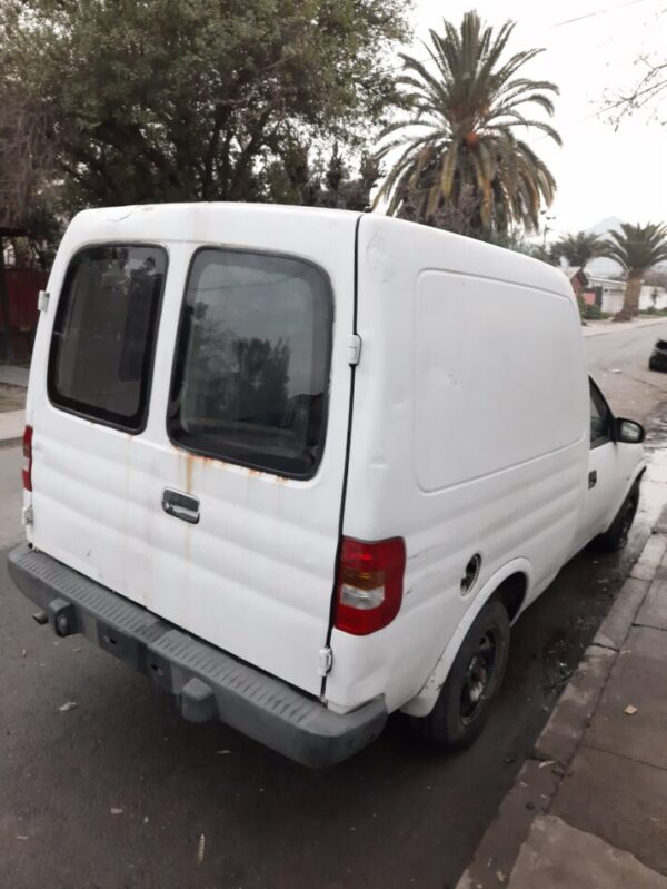 vidrio trasero chevrolet combo 1.7 diésel año:2003