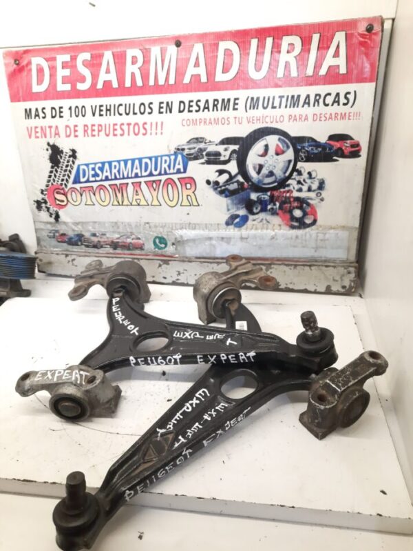 bandejas Peugeot expert año:2015