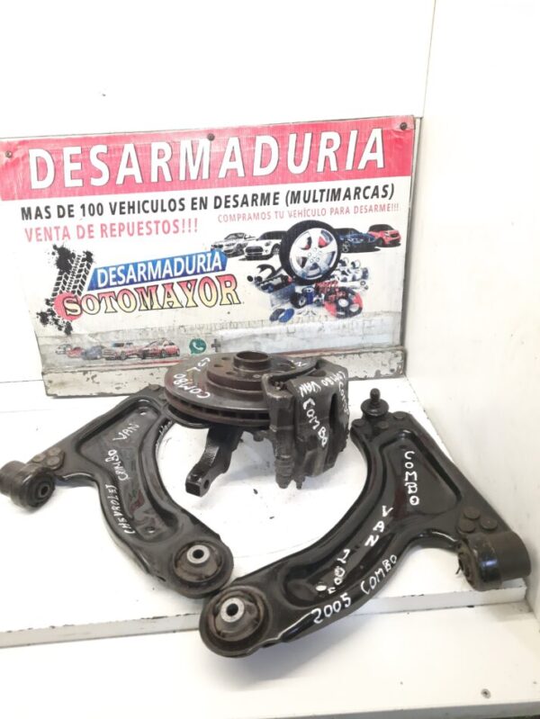 2 bandejas chevrolet  combo van año:2004