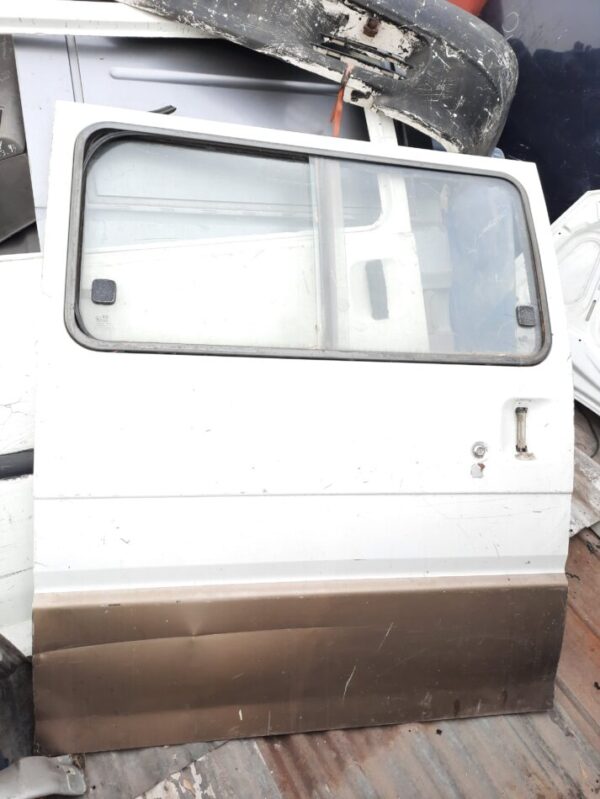 ventana kia besta año:1997