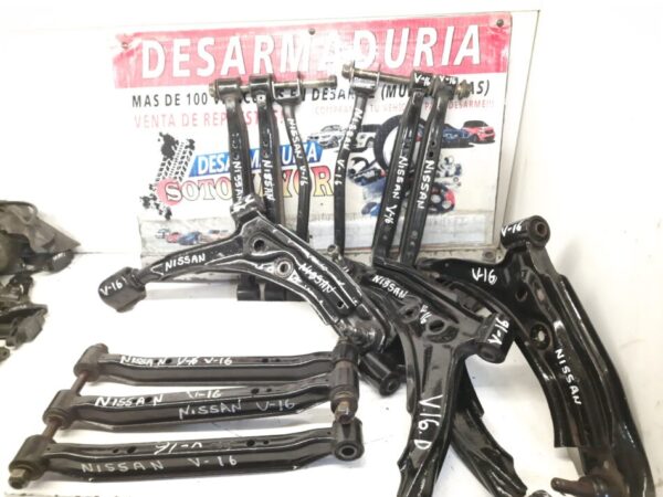2 bandejas delanteras Nissan v-16 twimcan año:2008