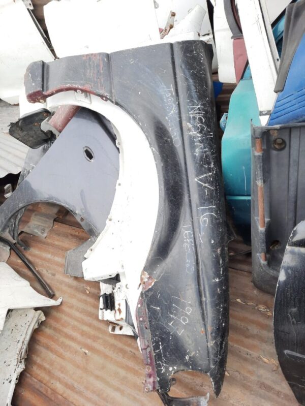 tapabarro para pintura Nissan v-16 twimcan año:2004