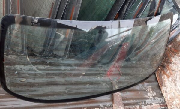 VIDRIO TRASERO HYUNDAI ACCENT AÑO 1998