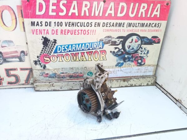 bomba inyectora Peugeot 307 año:2004