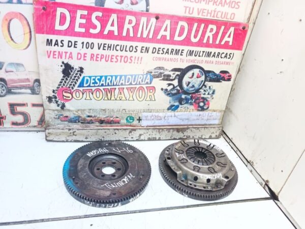 volante de inercia Nissan v-16 twimcan año:2005