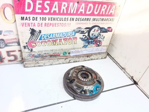 volante de inercia Nissan sanny año:1993