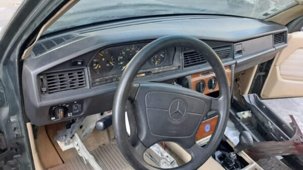 volante-manubrio Mercedes-benz 190.E año:1993