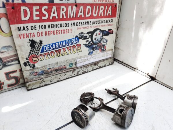 3 pistones con sus bielas honda accord año:1993