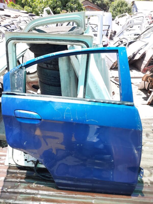 puerta trasera chevrolet sail 1.4 classic año:2015
